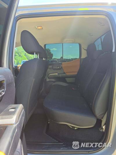 2020 Toyota Tacoma SR5 Crew Cab Medium Bed - zdjęcie 13 z 24 - miniatura