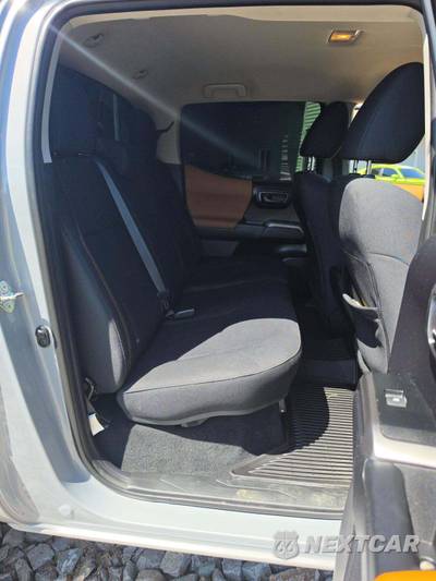 2020 Toyota Tacoma SR5 Crew Cab Medium Bed - zdjęcie 16 z 24 - miniatura