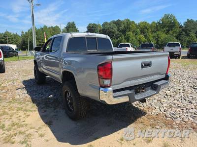 2020 Toyota Tacoma SR5 Crew Cab Medium Bed - zdjęcie 2 z 24 - miniatura