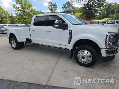 2024 Ford Super Duty F-450 Lariat Crew Cab Long Bed DRW - zdjęcie 4 z 22 - miniatura