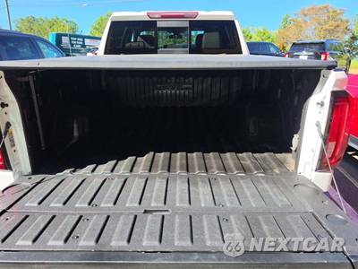 2022 GMC Sierra 1500 Limited SLT Crew Cab Short Bed 4SA - zdjęcie 14 z 21 - miniatura