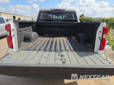 2019 Chevrolet Silverado 1500 LTZ Crew Cab Short Bed 1LZ - zdjęcie 14 z 23 - miniatura