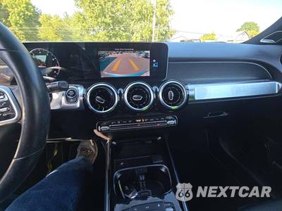 2021 Mercedes-Benz GLB 250 4MATIC - zdjęcie 7 z 22 - miniatura