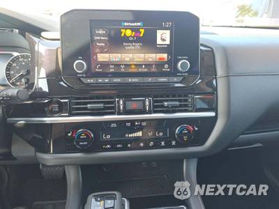 2025 Nissan Pathfinder SV - zdjęcie 7 z 20 - miniatura