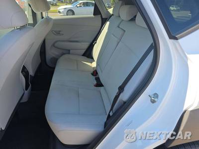 2025 Hyundai Kona SEL - zdjęcie 10 z 20 - miniatura