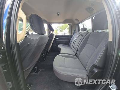 2019 Ram 3500 Tradesman Crew Cab Long Bed DRW - zdjęcie 13 z 25 - miniatura