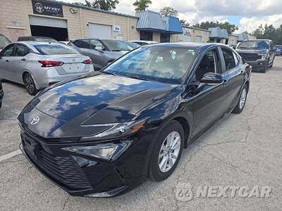 2026 Toyota Camry LE - zdjęcie 1 z 23 - miniatura