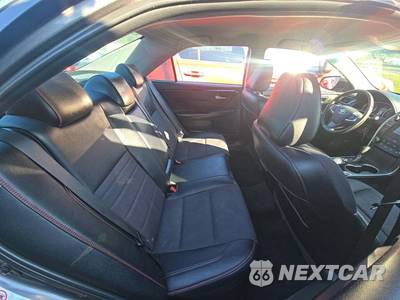 2016 Toyota Camry SE - zdjęcie 16 z 25 - miniatura