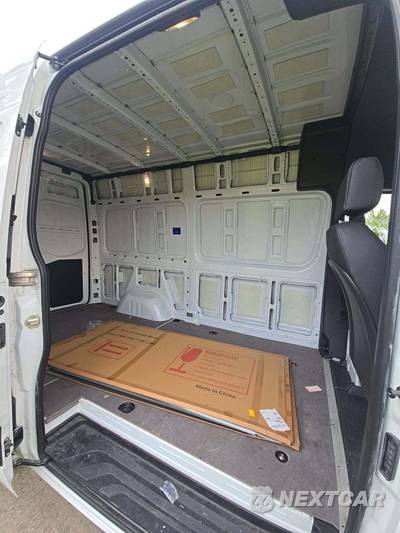 2025 Mercedes-Benz Sprinter 2500 Cargo Van Standard Roof 144.0" WB - zdjęcie 16 z 22 - miniatura