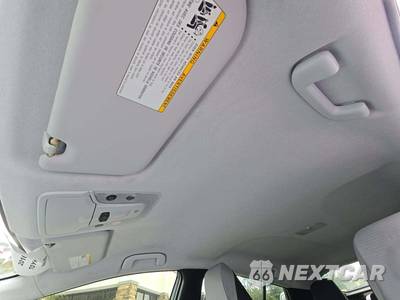 2016 Toyota Prius Two - zdjęcie 11 z 29 - miniatura