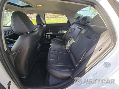 2025 Hyundai Elantra Limited - zdjęcie 13 z 26 - miniatura