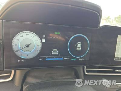 2025 Hyundai Elantra Limited - zdjęcie 9 z 26 - miniatura