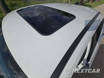 2025 Hyundai Elantra Limited - zdjęcie 12 z 26 - miniatura