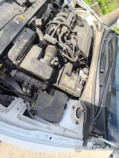 2025 Hyundai Elantra Limited - zdjęcie 24 z 26 - miniatura