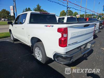 2025 Chevrolet Silverado 1500 LT Crew Cab Short Bed 1LT - zdjęcie 2 z 22 - miniatura