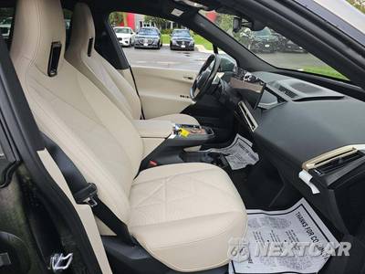 2024 BMW iX Sports Activity Vehicle xDrive50 - zdjęcie 16 z 22 - miniatura