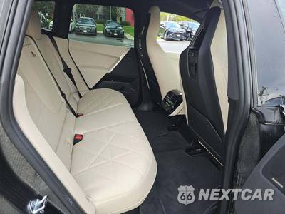 2024 BMW iX Sports Activity Vehicle xDrive50 - zdjęcie 14 z 22 - miniatura