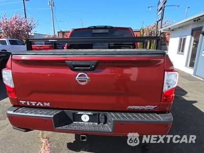 2018 Nissan TITAN PRO-4X Crew Cab Extra Short Bed - zdjęcie 4 z 24 - miniatura