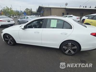 2025 Mercedes-Benz C 300 4MATIC - zdjęcie 3 z 24 - miniatura