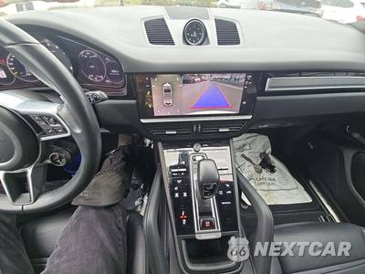 2022 Porsche Cayenne E-Hybrid Platinum Edit - zdjęcie 7 z 19 - miniatura