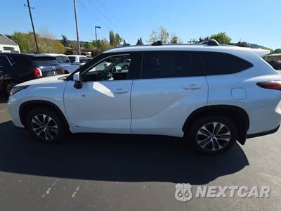 2020 Toyota Highlander Hybrid XLE - zdjęcie 3 z 25 - miniatura
