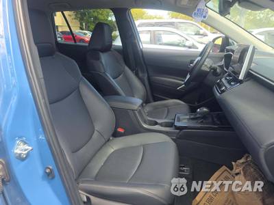 2026 Toyota Corolla Cross XLE - zdjęcie 18 z 24 - miniatura