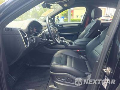 2023 Porsche Cayenne Coupe Platinum Edition - zdjęcie 6 z 22 - miniatura