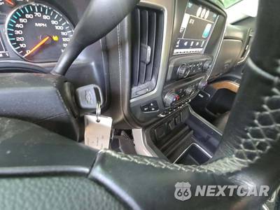 2015 Chevrolet Silverado 3500HD LTZ Crew Cab Long Bed 1LZ w/Built-In Wi-Fi DRW - zdjęcie 8 z 26 - miniatura