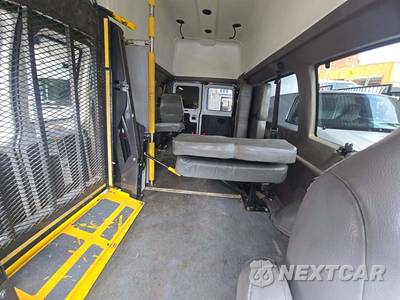 2012 Ford Super Duty E-350 Commercial Cargo Van 138.0" WB - zdjęcie 13 z 40 - miniatura