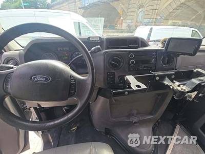 2012 Ford Super Duty E-350 Commercial Cargo Van 138.0" WB - zdjęcie 10 z 40 - miniatura