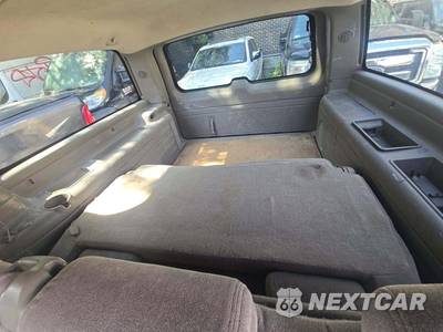 2005 Chevrolet Suburban 1500 LS - zdjęcie 14 z 21 - miniatura