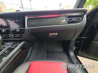 2023 Porsche Macan - zdjęcie 16 z 21 - miniatura
