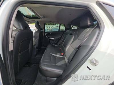 2017 Volvo V60 Cross Country T5 - zdjęcie 10 z 27 - miniatura