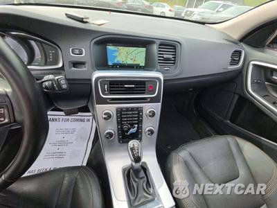 2017 Volvo V60 Cross Country T5 - zdjęcie 7 z 27 - miniatura