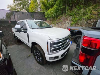 2024 Ford Super Duty F-250 Platinum Crew Cab Medium Bed - zdjęcie 4 z 22 - miniatura