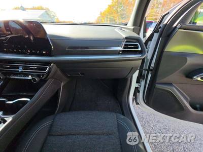 2025 Chevrolet Traverse LT 2LT - zdjęcie 17 z 24 - miniatura