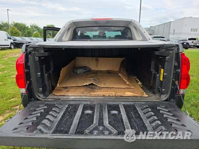 2004 Chevrolet Avalanche 1500 Z71 Crew Cab Short Bed 1SL - zdjęcie 11 z 41 - miniatura