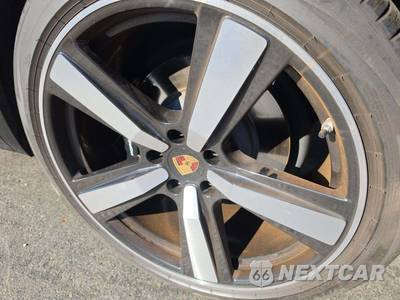 2025 Porsche Cayenne GTS Coupe - zdjęcie 19 z 23 - miniatura