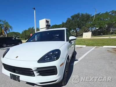 2019 Porsche Cayenne S - zdjęcie 1 z 38 - miniatura
