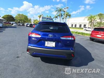 2025 Toyota Corolla Cross LE - zdjęcie 4 z 30 - miniatura