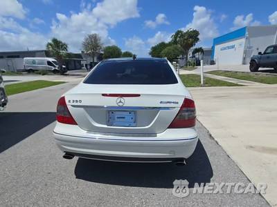2009 Mercedes-Benz E 350 Sedan - zdjęcie 4 z 39 - miniatura