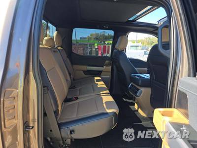 2021 Ford F-150 LARIAT Crew Cab Medium Bed - zdjęcie 13 z 19 - miniatura
