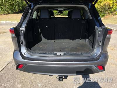 2022 Toyota Highlander XLE - zdjęcie 12 z 32 - miniatura