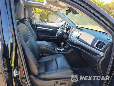 2018 Toyota Highlander XLE - zdjęcie 16 z 25 - miniatura
