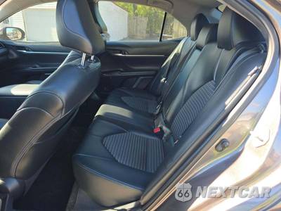2021 Toyota Camry SE - zdjęcie 10 z 28 - miniatura