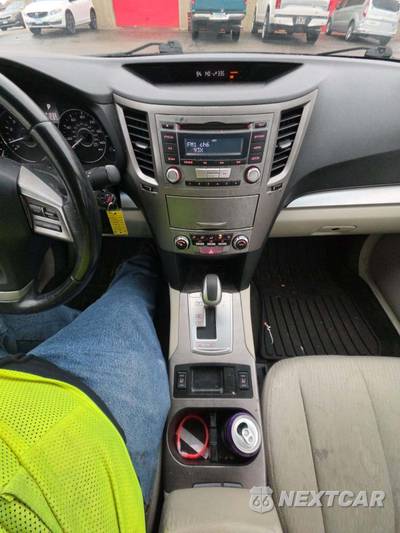 2012 Subaru Legacy 2.5i Premium - zdjęcie 7 z 18 - miniatura