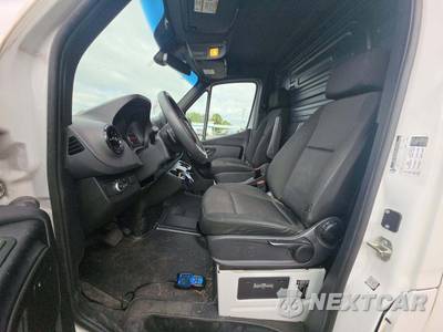 2024 Mercedes-Benz Sprinter 3500 Cargo Van DRW Standard Roof 144.0" WB - zdjęcie 3 z 30 - miniatura