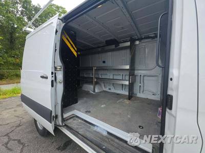 2024 Mercedes-Benz Sprinter 3500 Cargo Van DRW Standard Roof 144.0" WB - zdjęcie 10 z 30 - miniatura