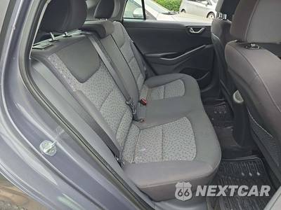 2018 Hyundai Ioniq Hybrid Blue - zdjęcie 16 z 21 - miniatura