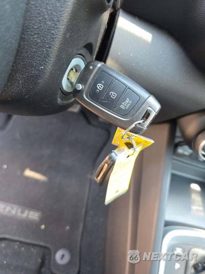 2020 Hyundai Venue SEL - zdjęcie 8 z 22 - miniatura
